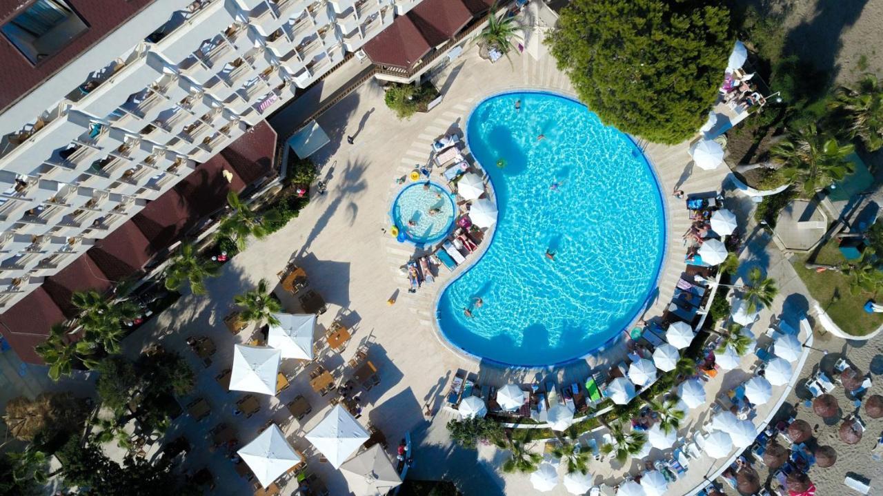 Anitas Hotel Konaklı Extérieur photo