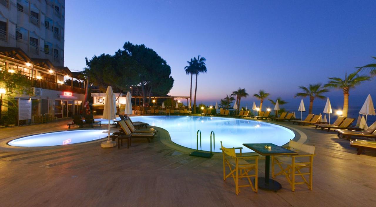 Anitas Hotel Konaklı Extérieur photo