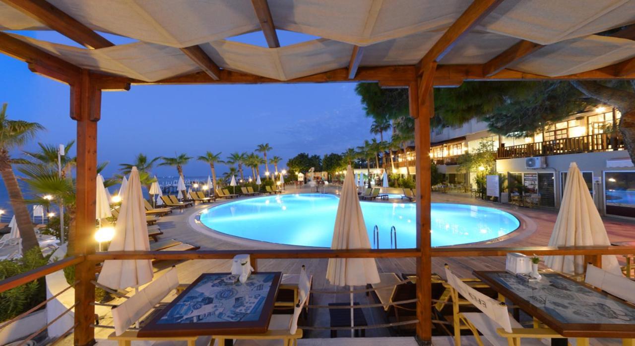 Anitas Hotel Konaklı Extérieur photo