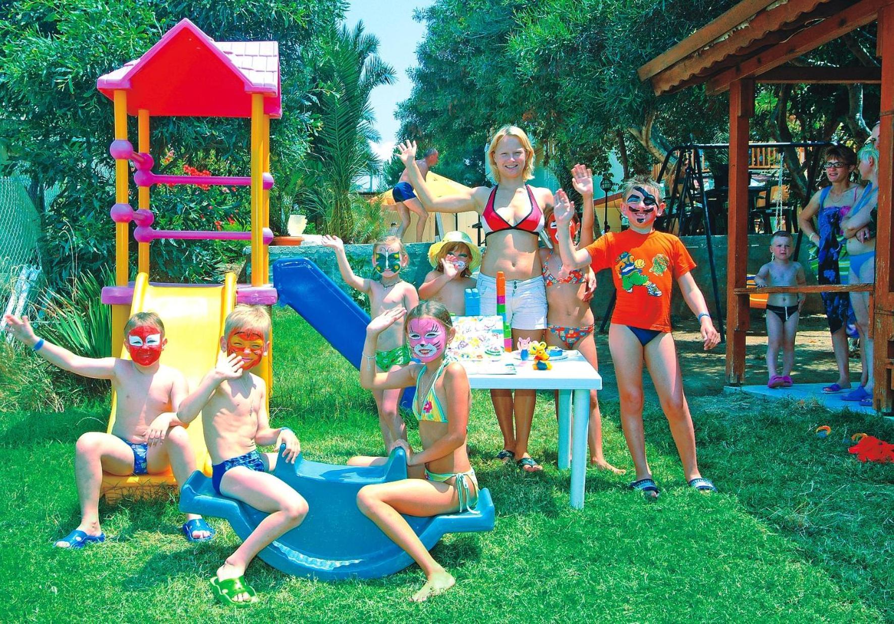 Anitas Hotel Konaklı Extérieur photo