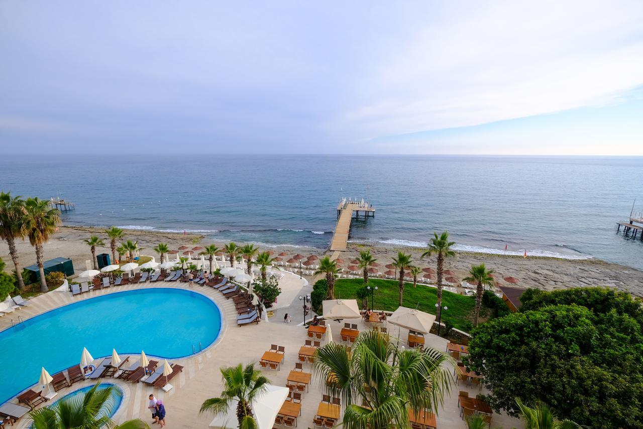 Anitas Hotel Konaklı Extérieur photo
